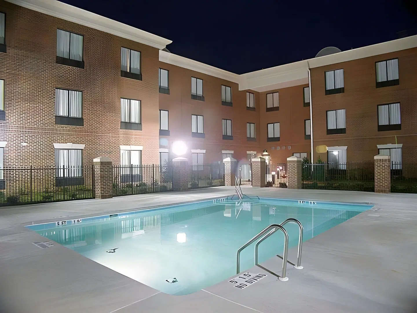 Holiday Inn Express & Suites Raleigh North - Wake Forest by IHG HEALTH_BEAUTY