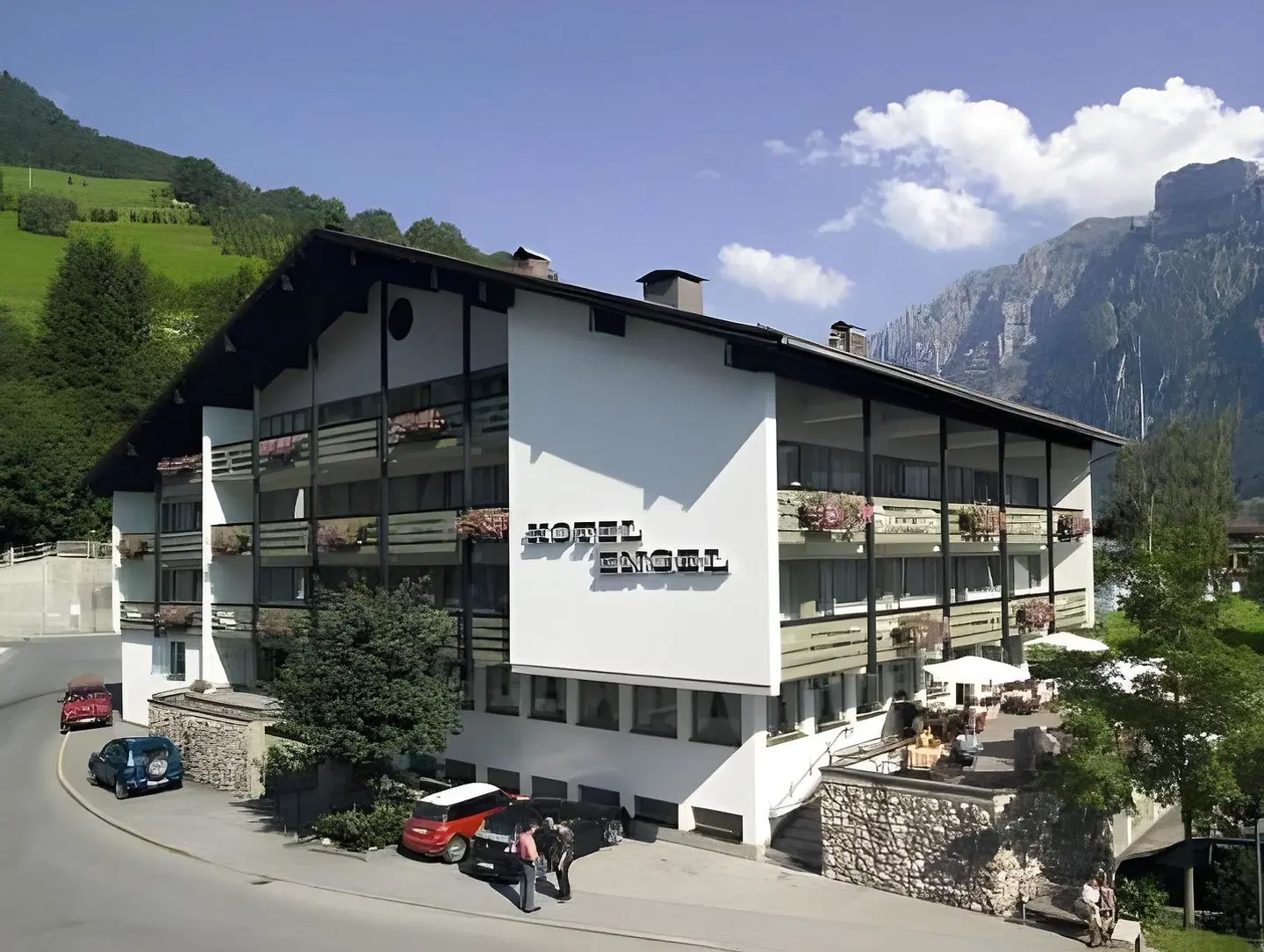 Engel EXTERIOR