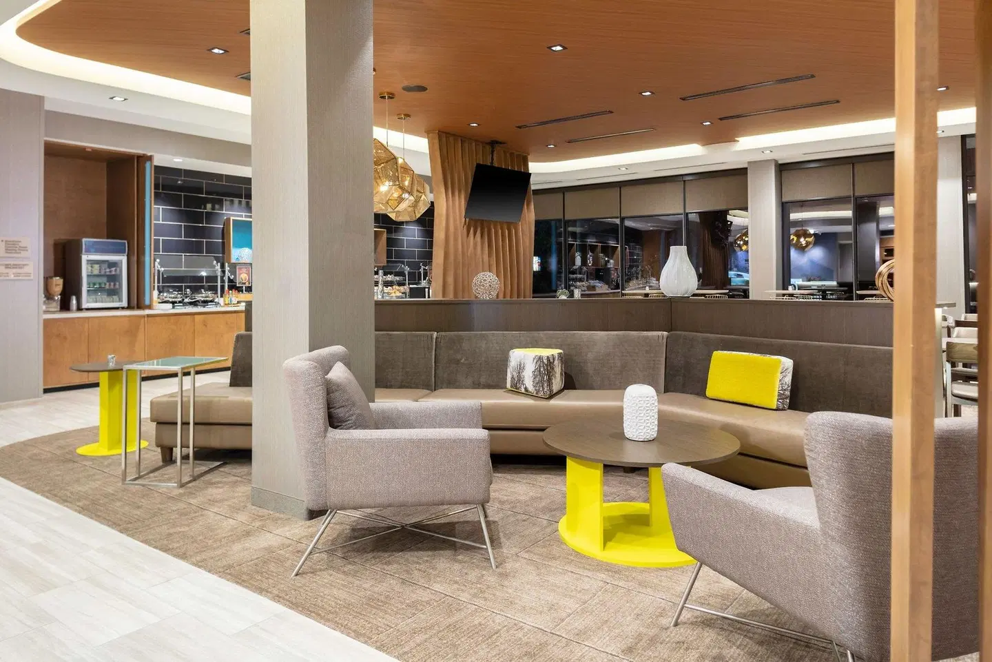 SpringHill Suites by Marriott Durham City View Bar