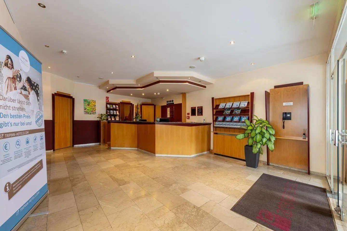 Frankfurt Airport Hotel Rüsselsheim by Trip Inn LOUNGE_LOBBY