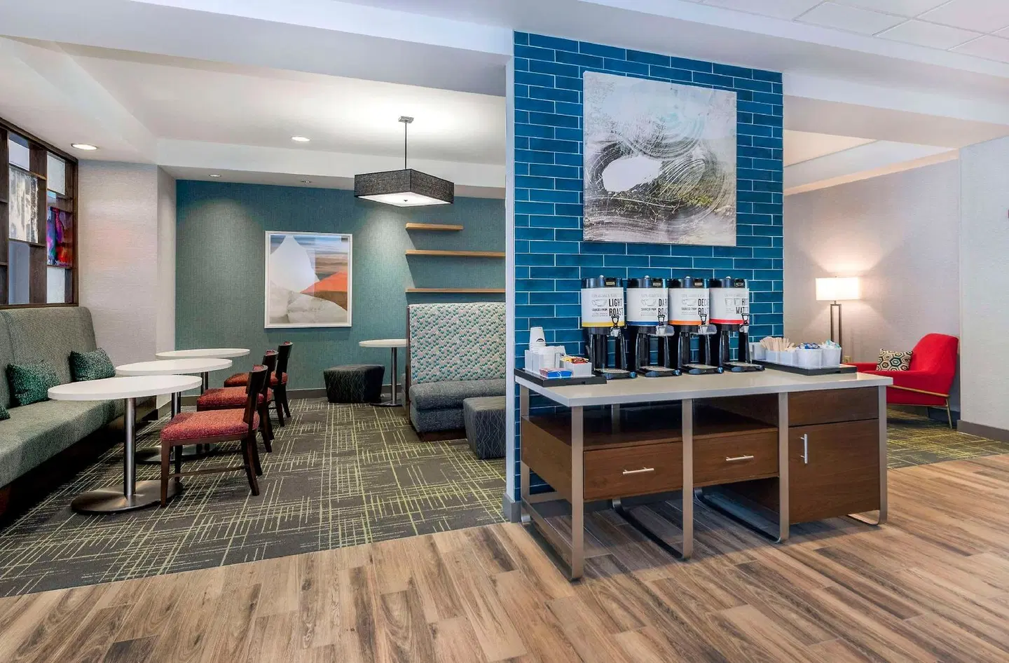 Hampton Inn & Suites Burlington Restaurant