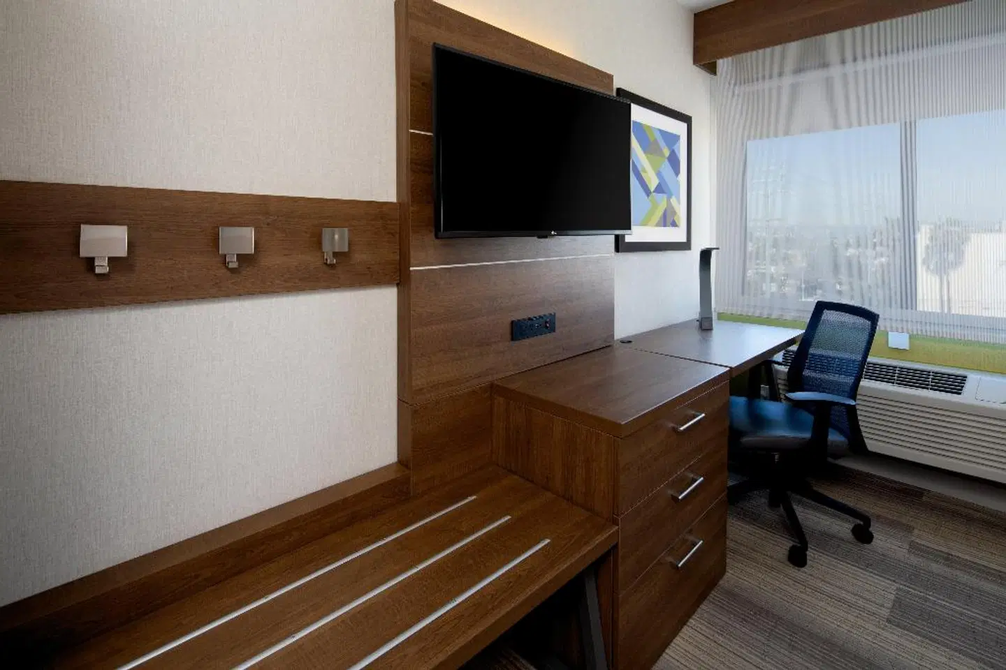 Holiday Inn Express Los Angeles - LAX Airport ROOM_EXAMPLE