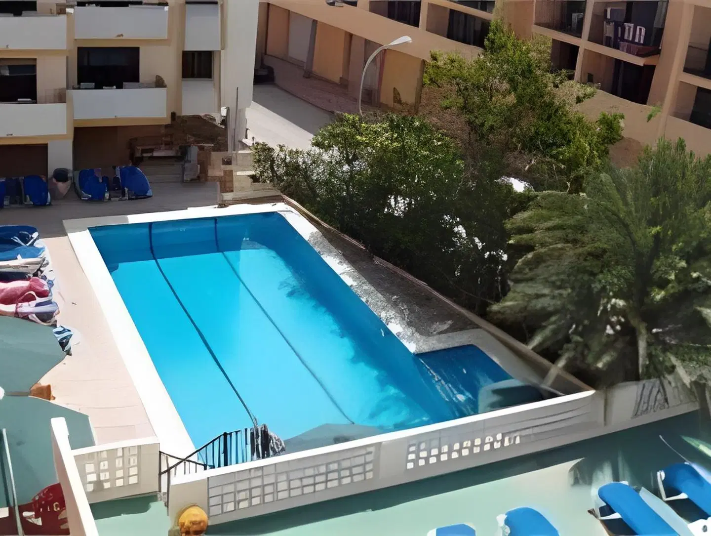 Jovial OUTDOOR_POOL