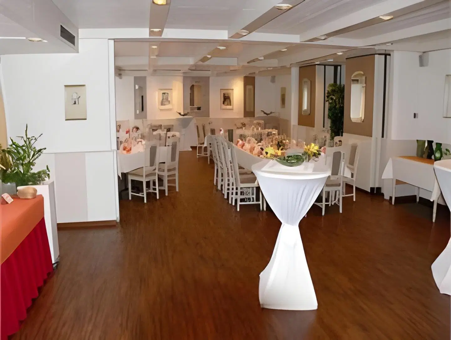 Zur Eiche RESTAURANT