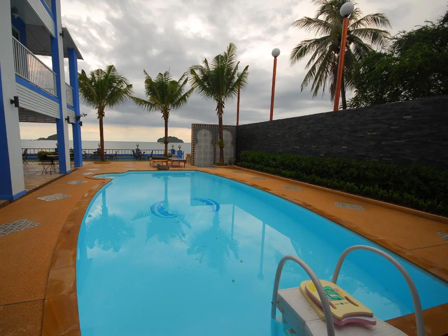 Pearl By The Sea Resort OUTDOOR_POOL