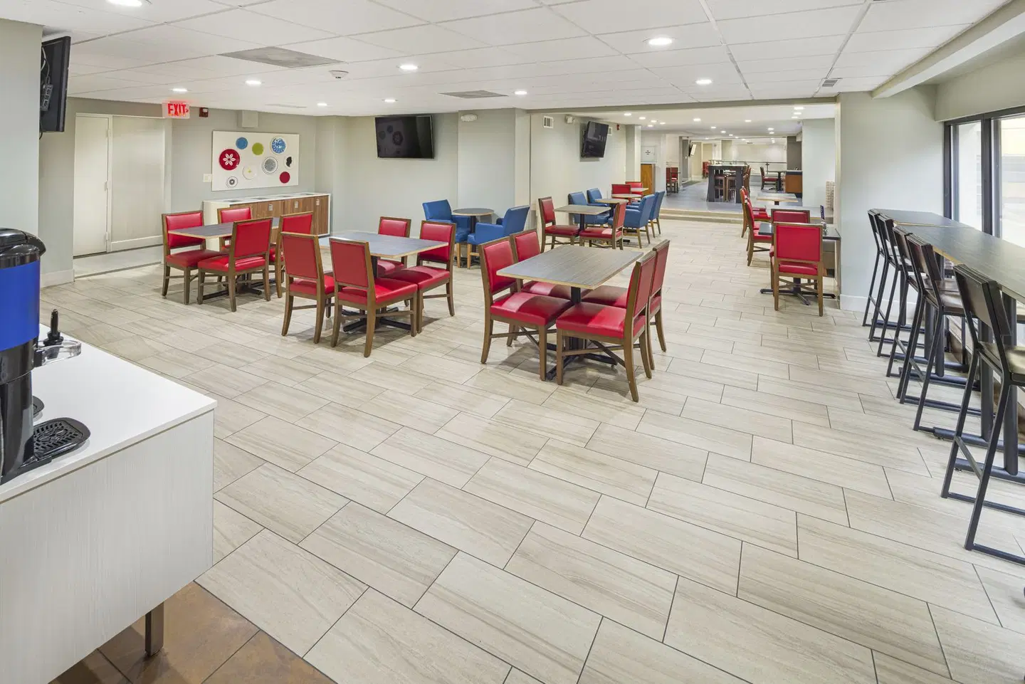 Holiday Inn Express & Suites Atlanta Downtown by IHG Bar