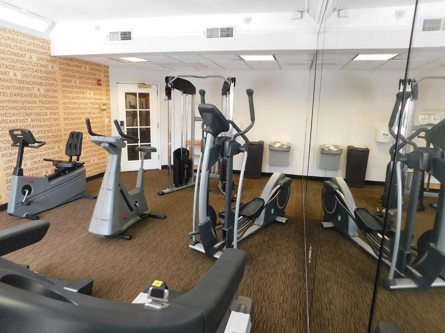 La Quinta Inn & Suites Winston-Salem SPORTS_AND_LEISURE