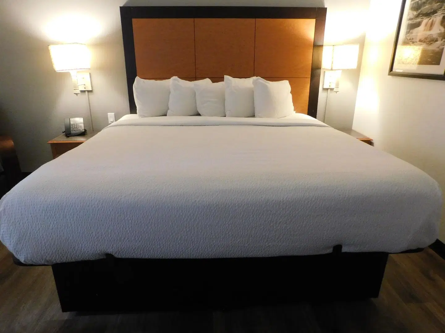 La Quinta Inn & Suites Winston-Salem ROOM_EXAMPLE