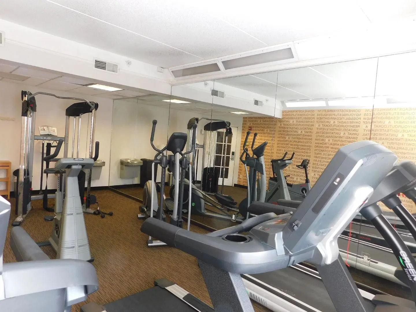 La Quinta Inn & Suites Winston-Salem SPORTS_AND_LEISURE