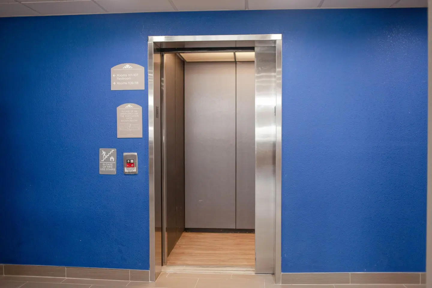 Microtel Inn & Suites by Wyndham Camp Lejeune/Jacksonville LOUNGE_LOBBY