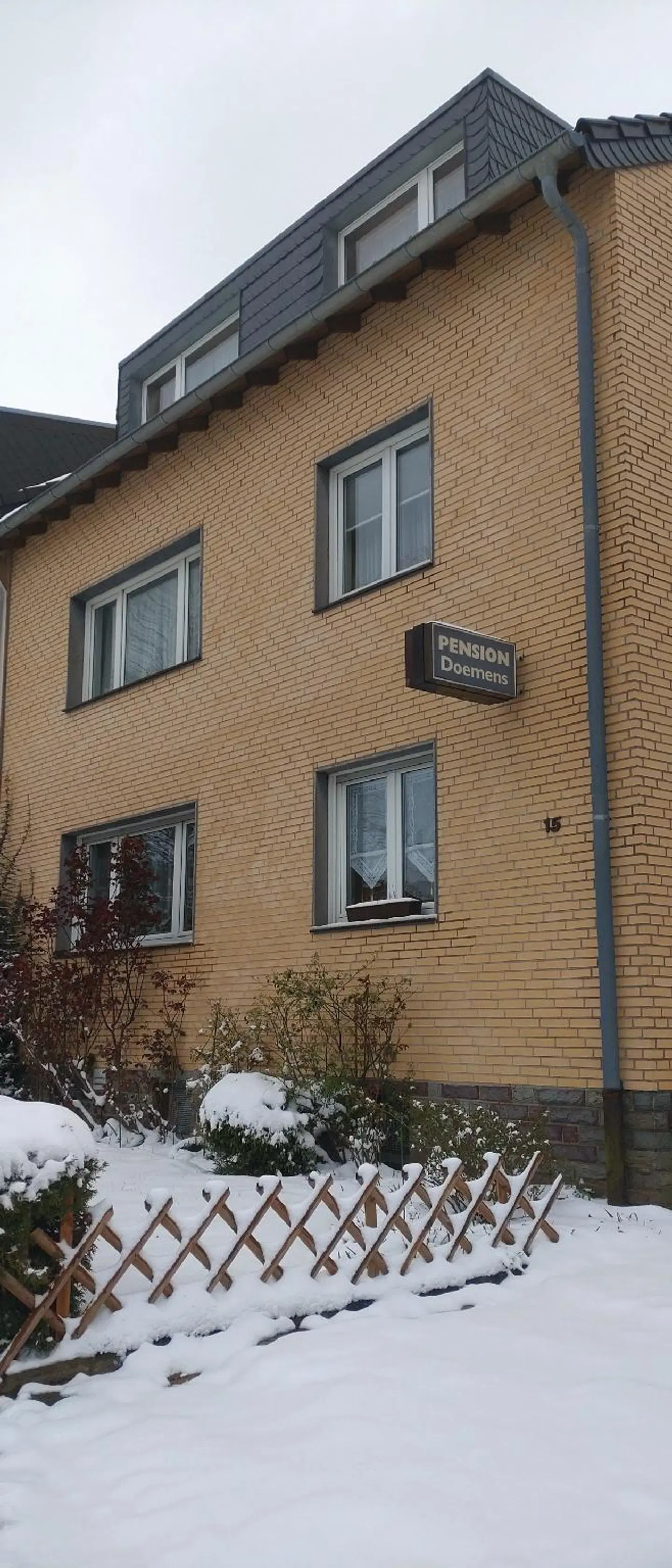 Pension Doemens EXTERIOR