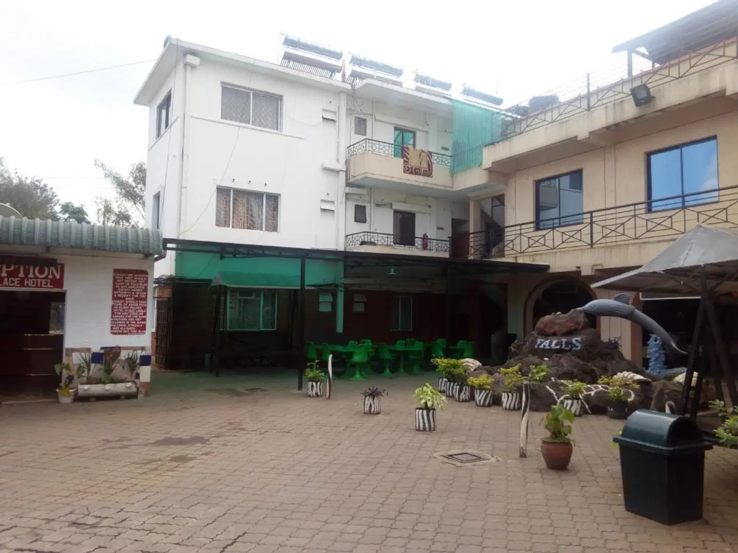 Glory Palace Hotel EXTERIOR