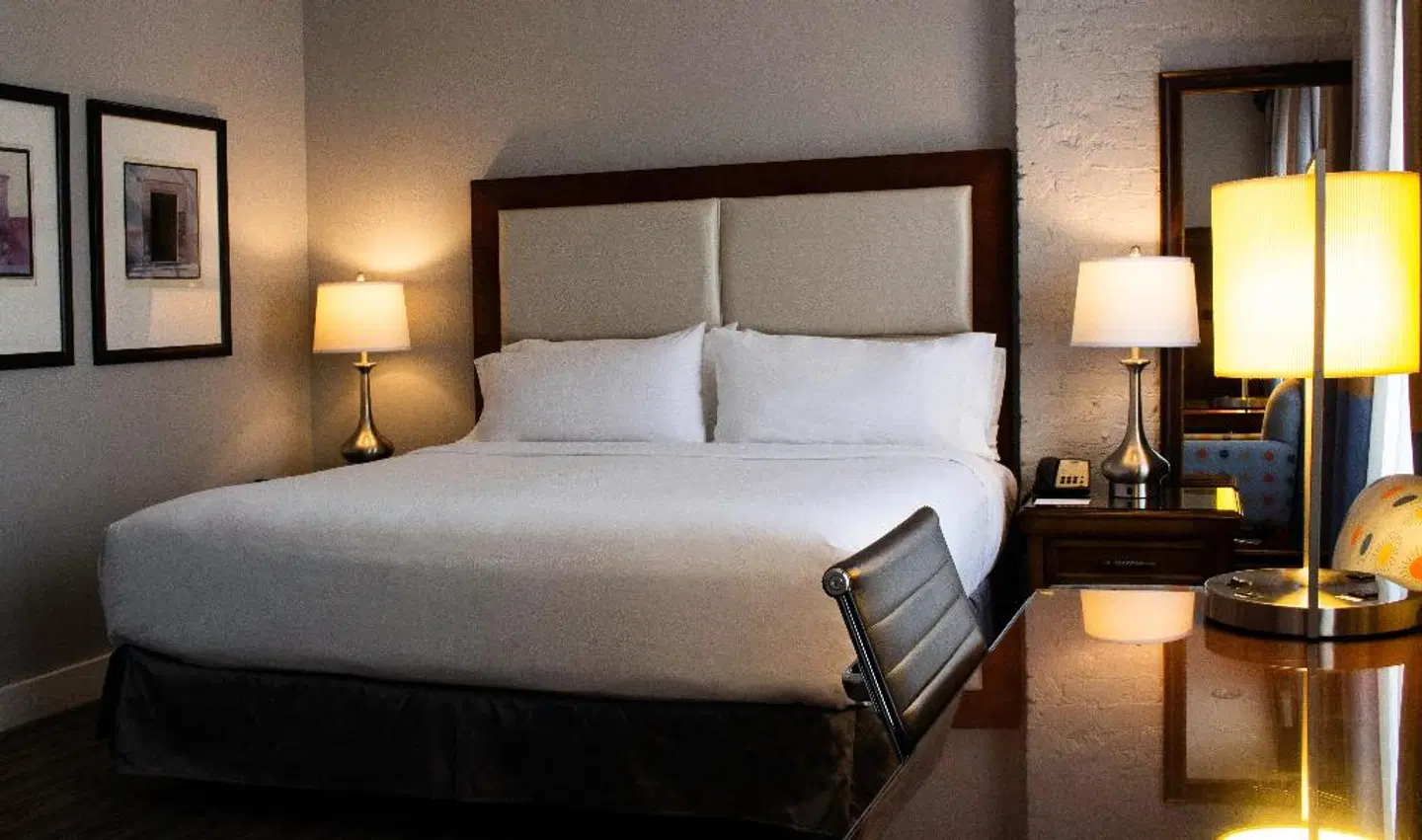 Hotel Virginia Santa Barbara, Tapestry Collection by Hilton ROOM_EXAMPLE