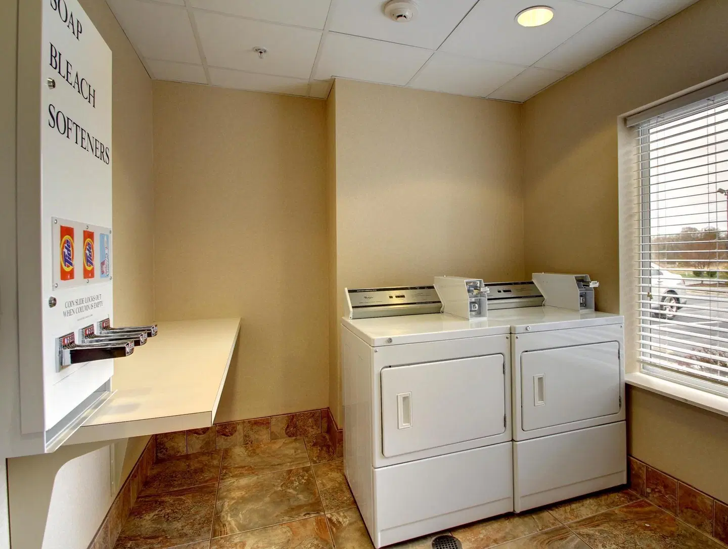 Hampton Inn Statesville ROOM_EXAMPLE