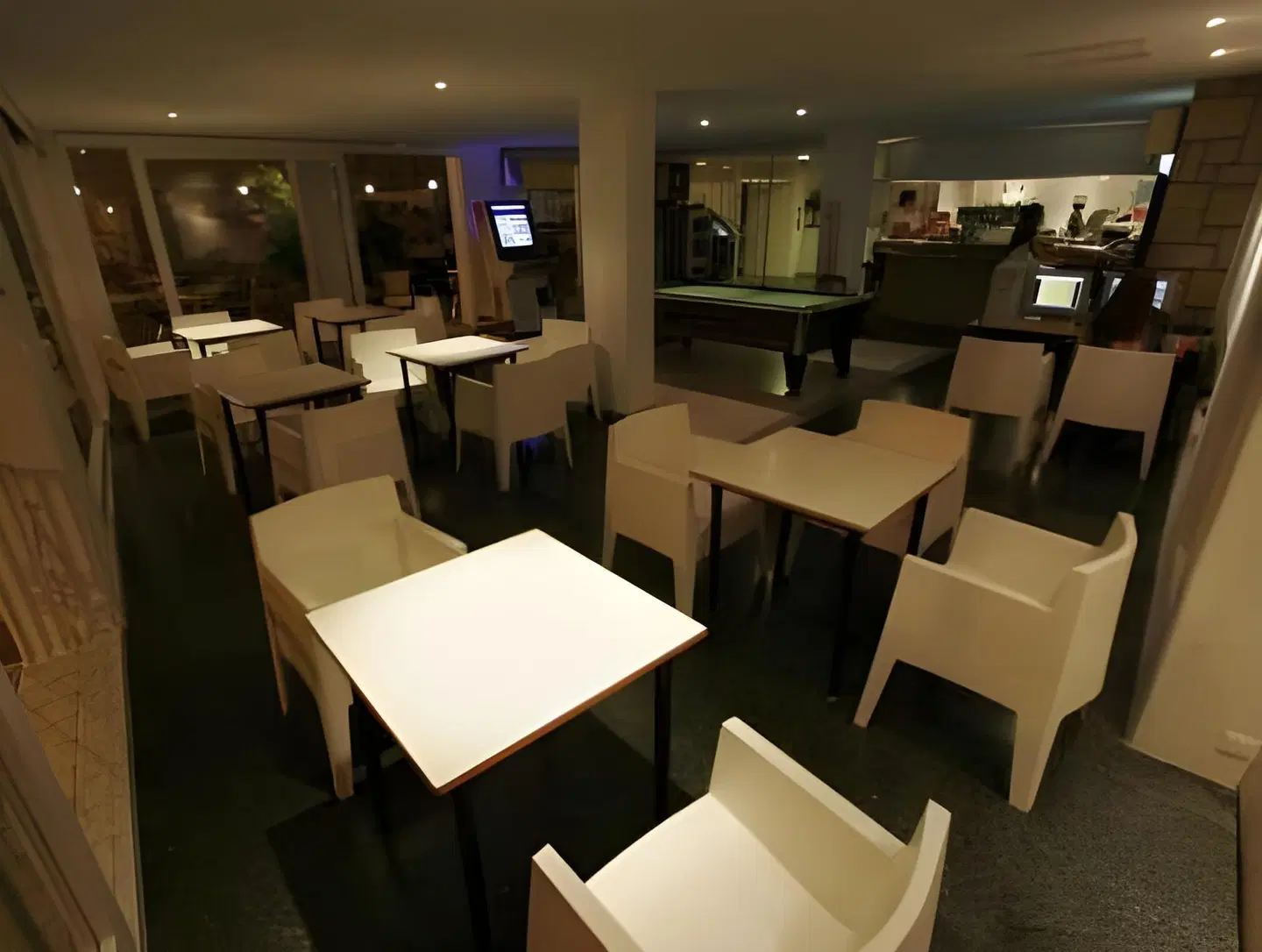 Es Mitjorn Restaurant