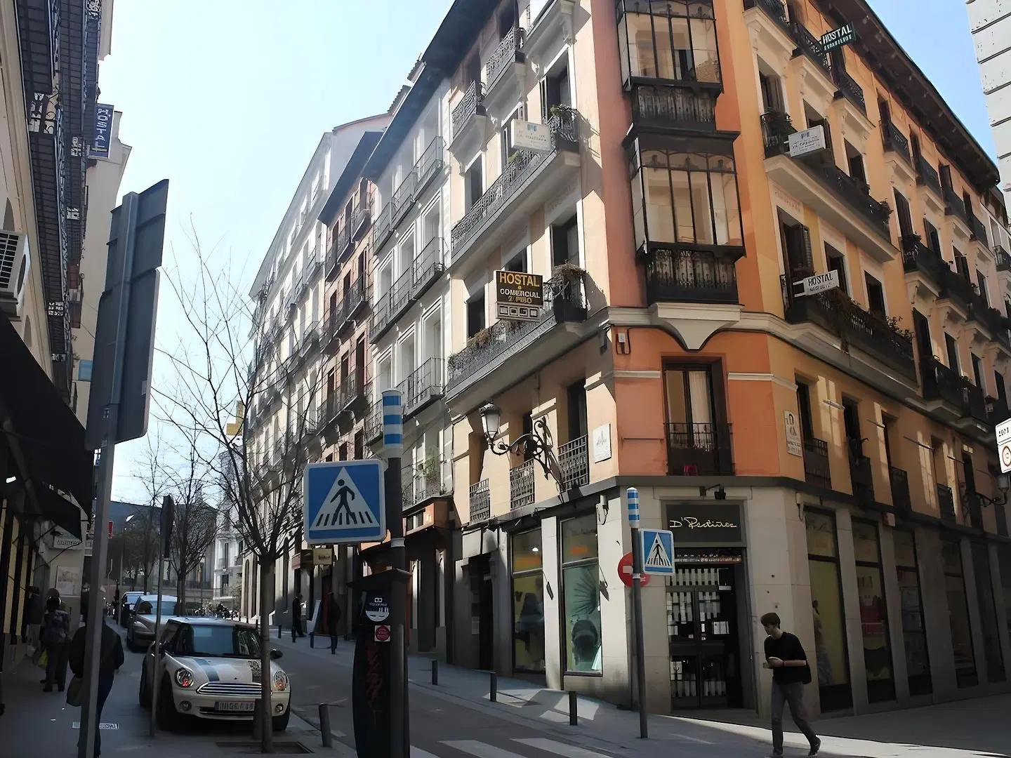 Hostal Comercial EXTERIOR