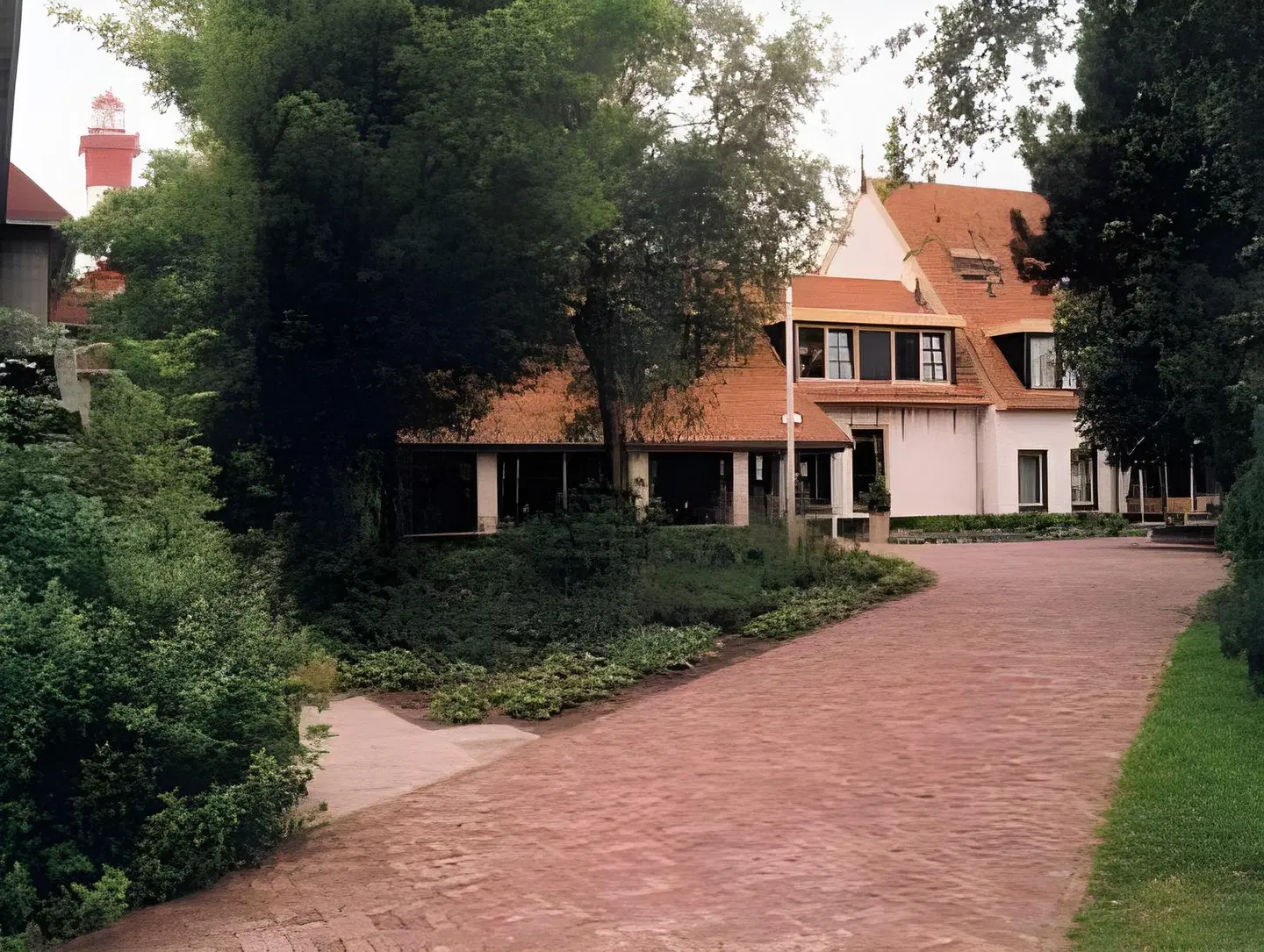Hotel De Torenhoeve EXTERIOR