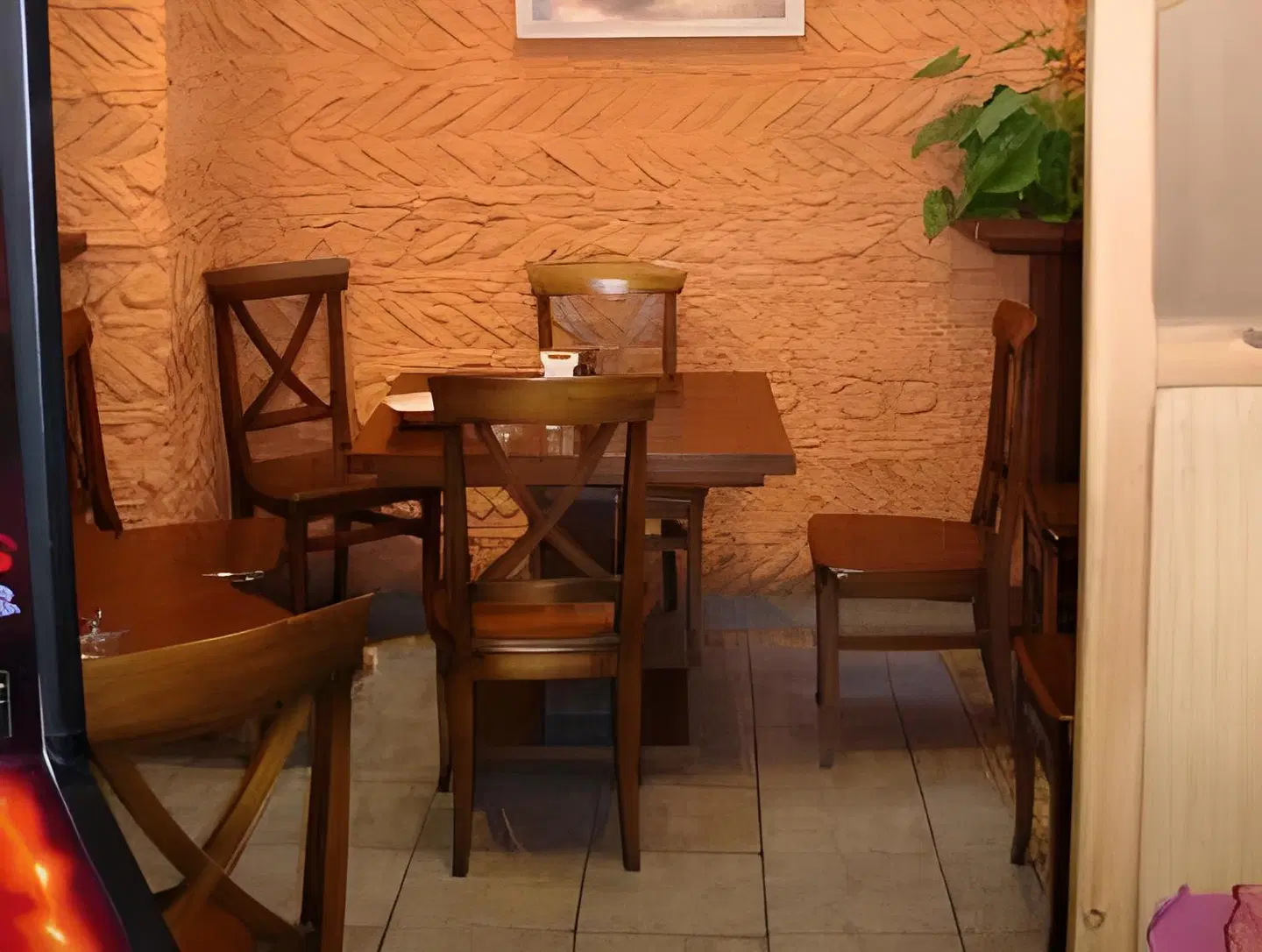 Hostal La Campana Bar