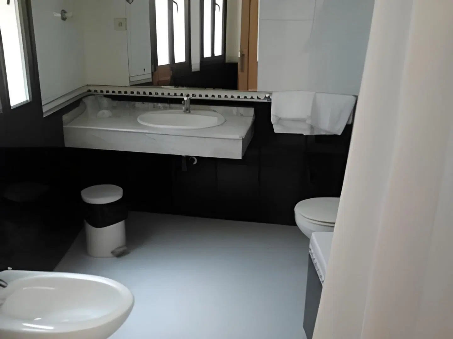 Hostal Alcázar Badezimmer
