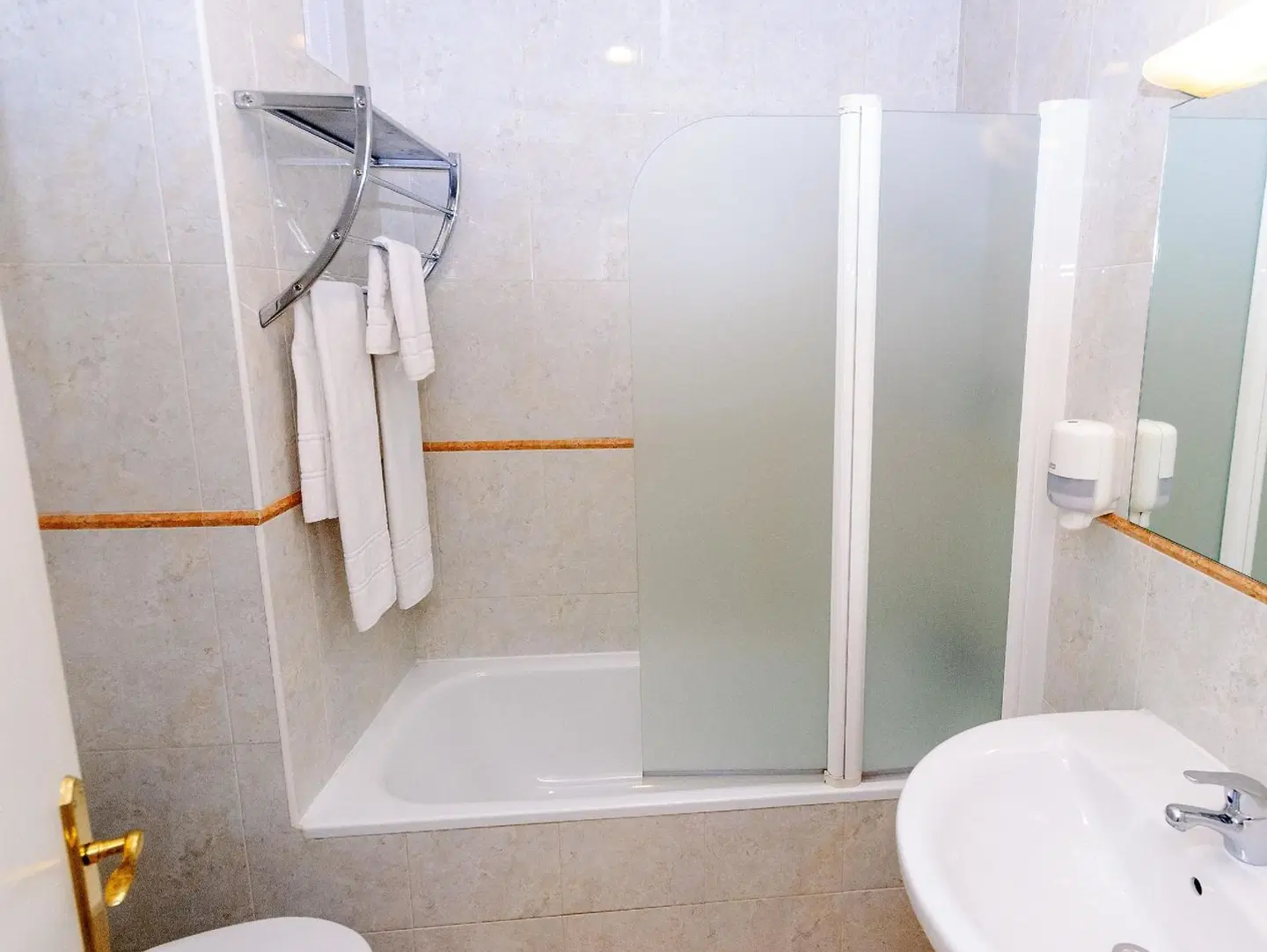 Barajas Plaza Badezimmer