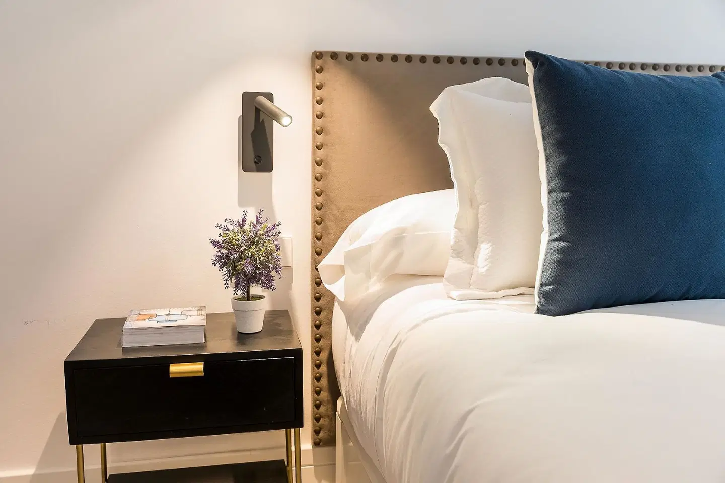 Feelathome Waldorf Suites Apartments ROOM_EXAMPLE