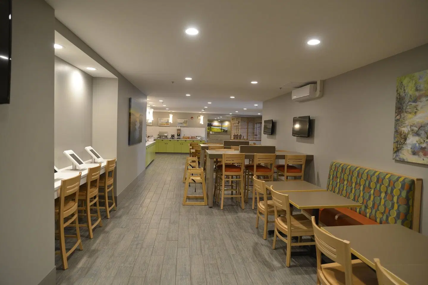 Country Inn & Suites by Radisson, Duluth North, MN Restaurant