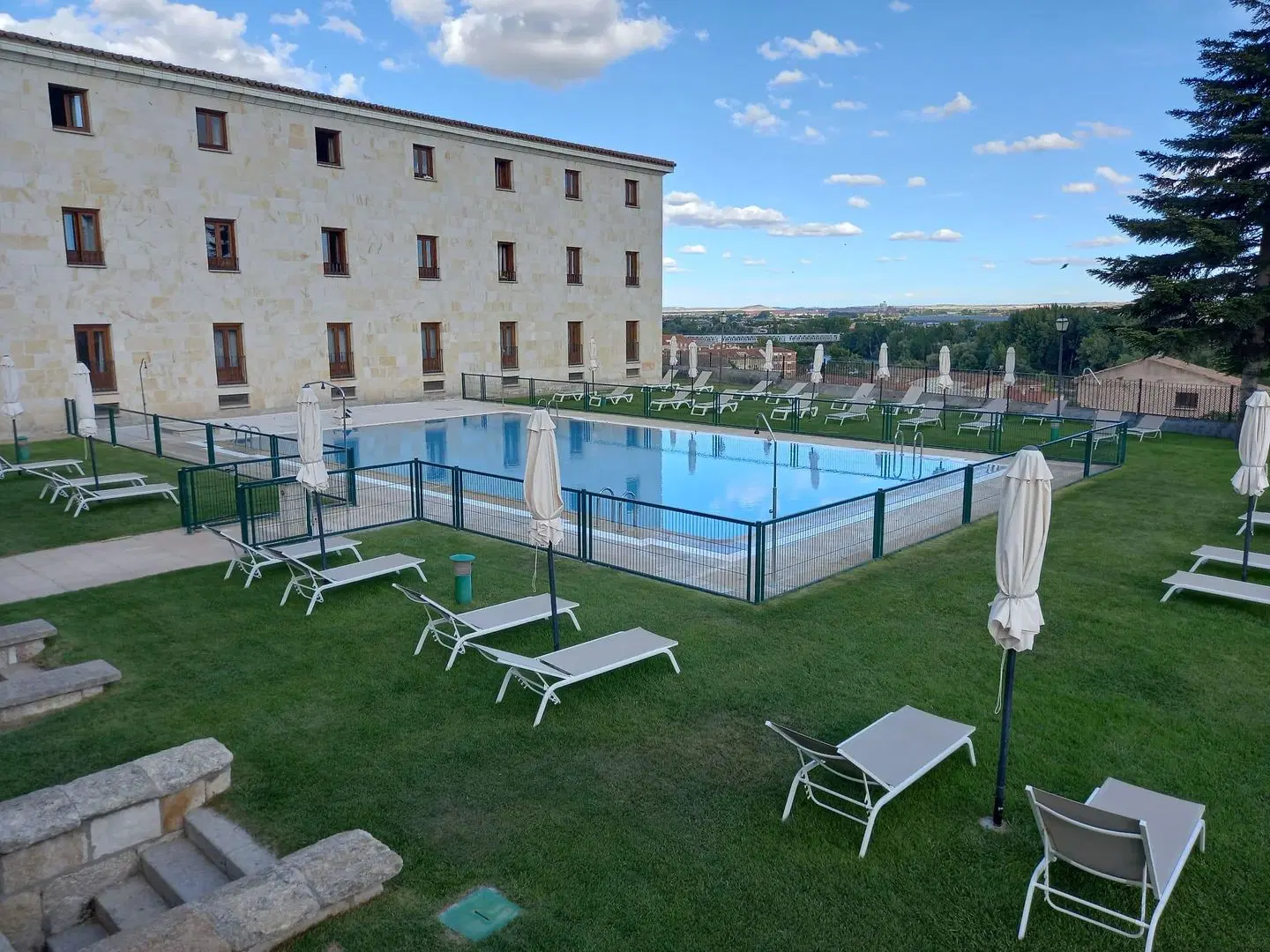 Parador de Zamora OUTDOOR_POOL