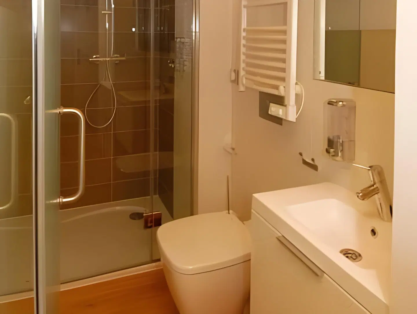 Hostal riMboMbin Badezimmer