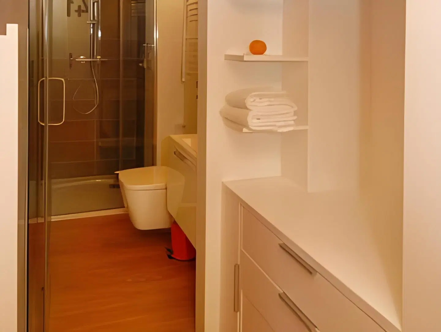 Hostal riMboMbin Badezimmer