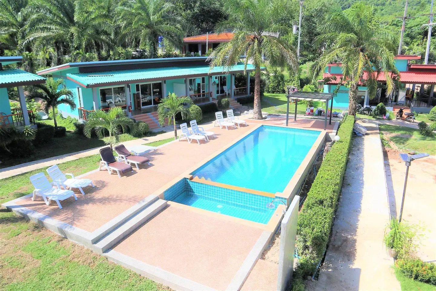 Tum Mai Kaew Resort OUTDOOR_POOL