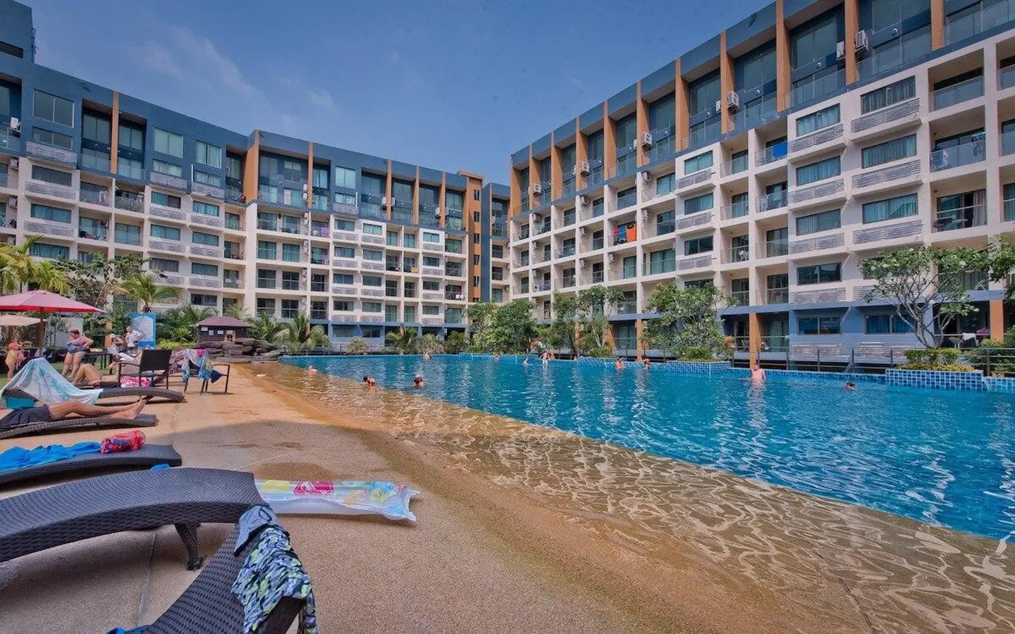 Laguna Beach Resort 2 OUTDOOR_POOL