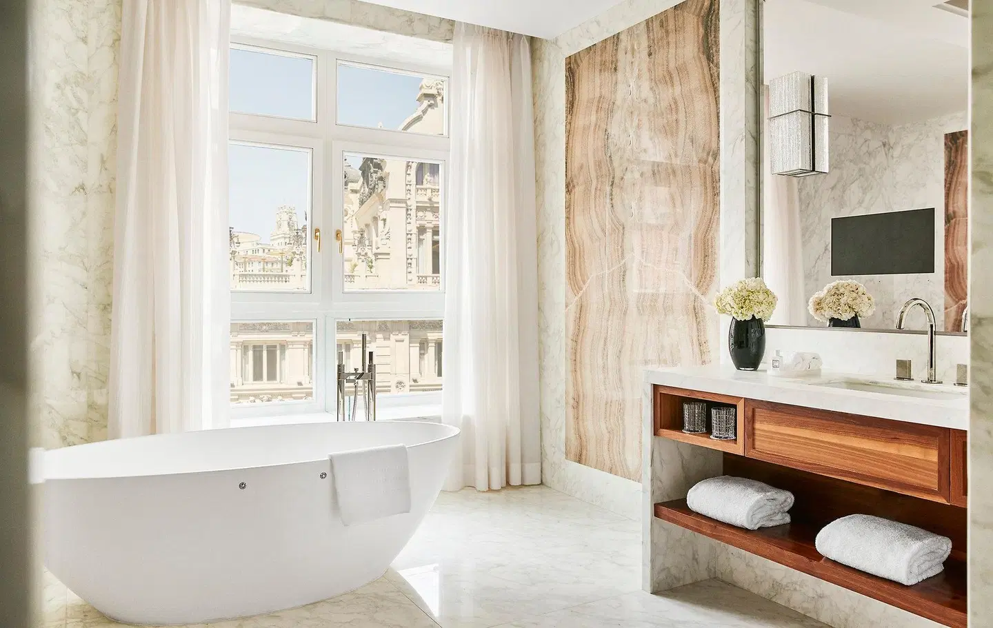 Four Seasons Hotel Madrid Badezimmer
