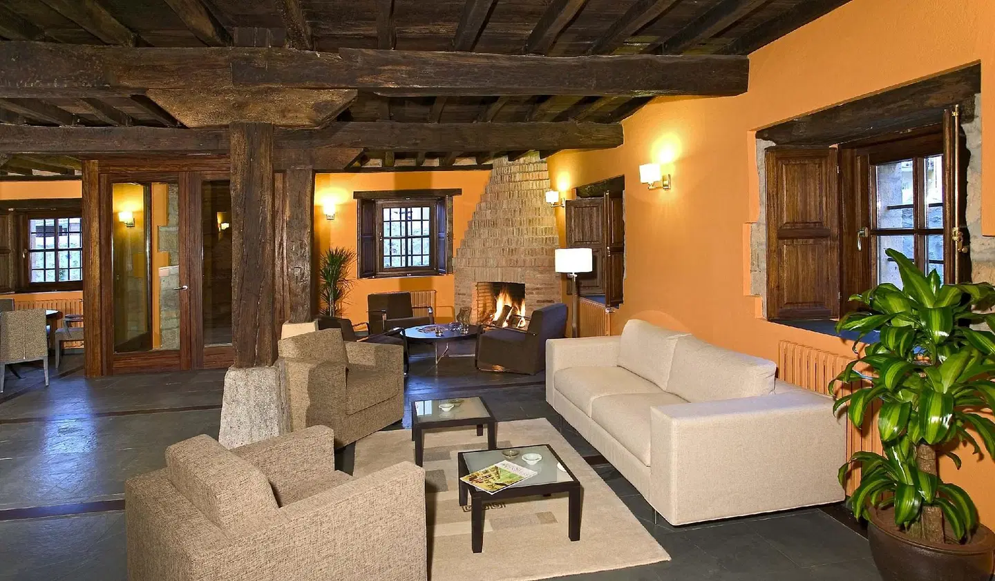 Hotel y Apartamentos Dspacio Posada La Robla LOUNGE_LOBBY