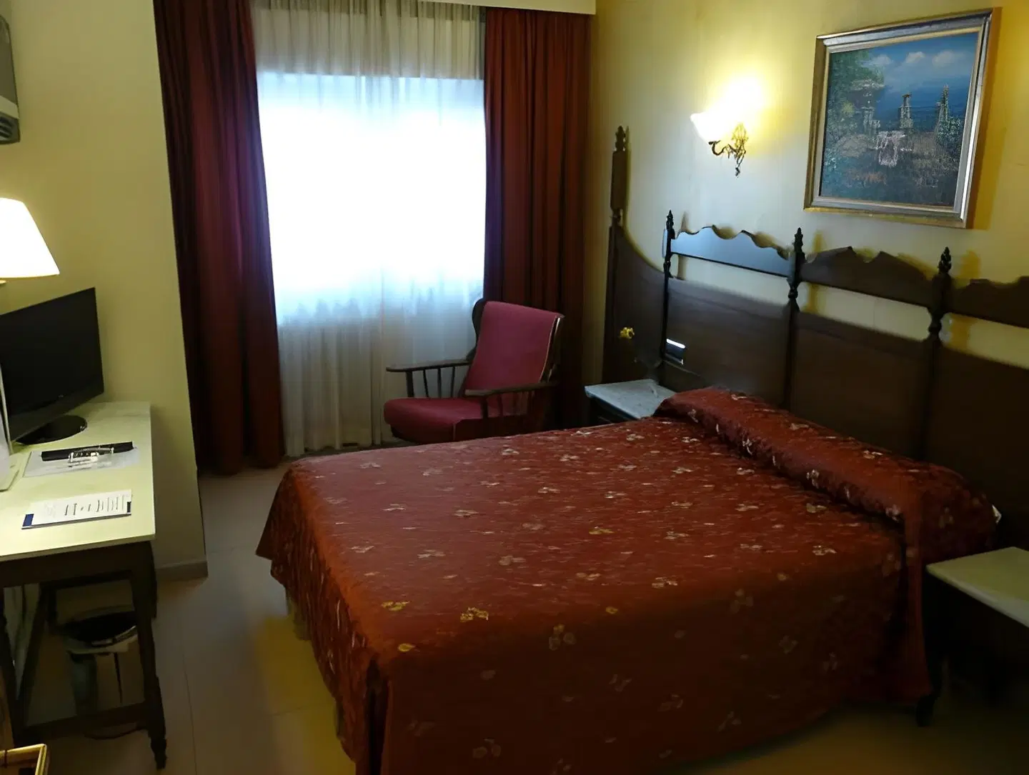 Reyes Catolicos ROOM_EXAMPLE