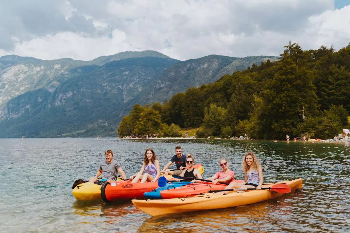 Jezero Strand