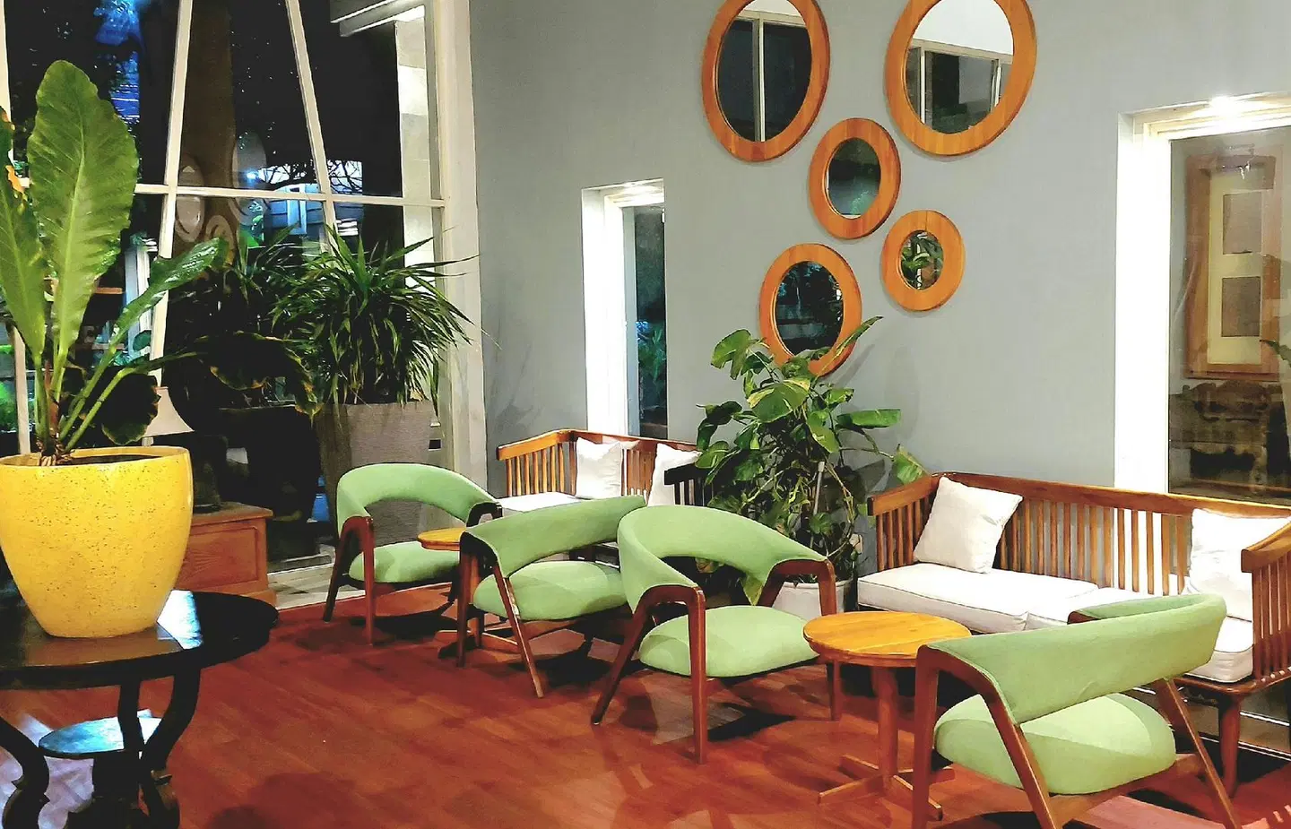 Hotel Transit Pasuruan LOUNGE_LOBBY
