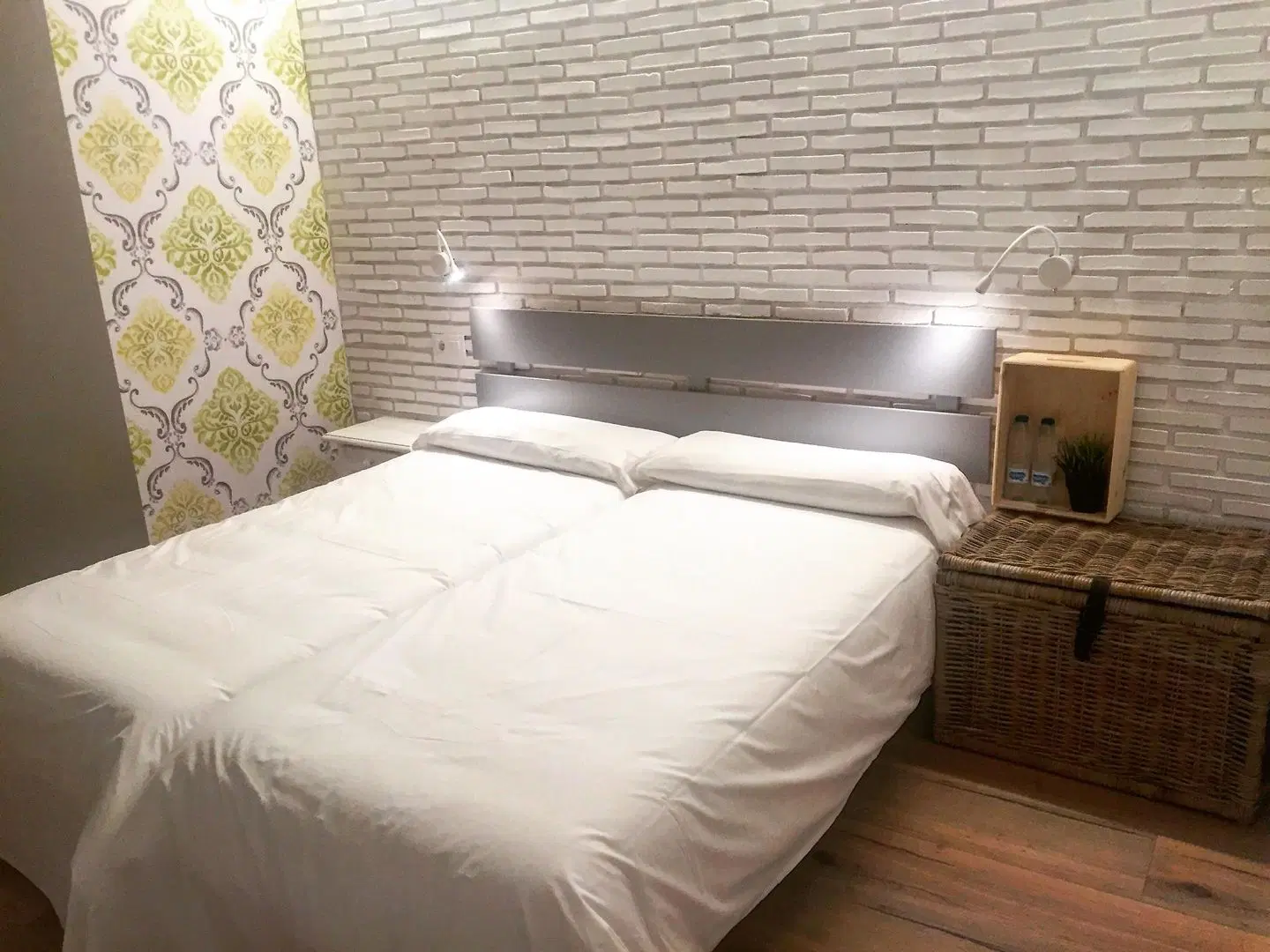 Hostal Le Vintage ROOM_EXAMPLE