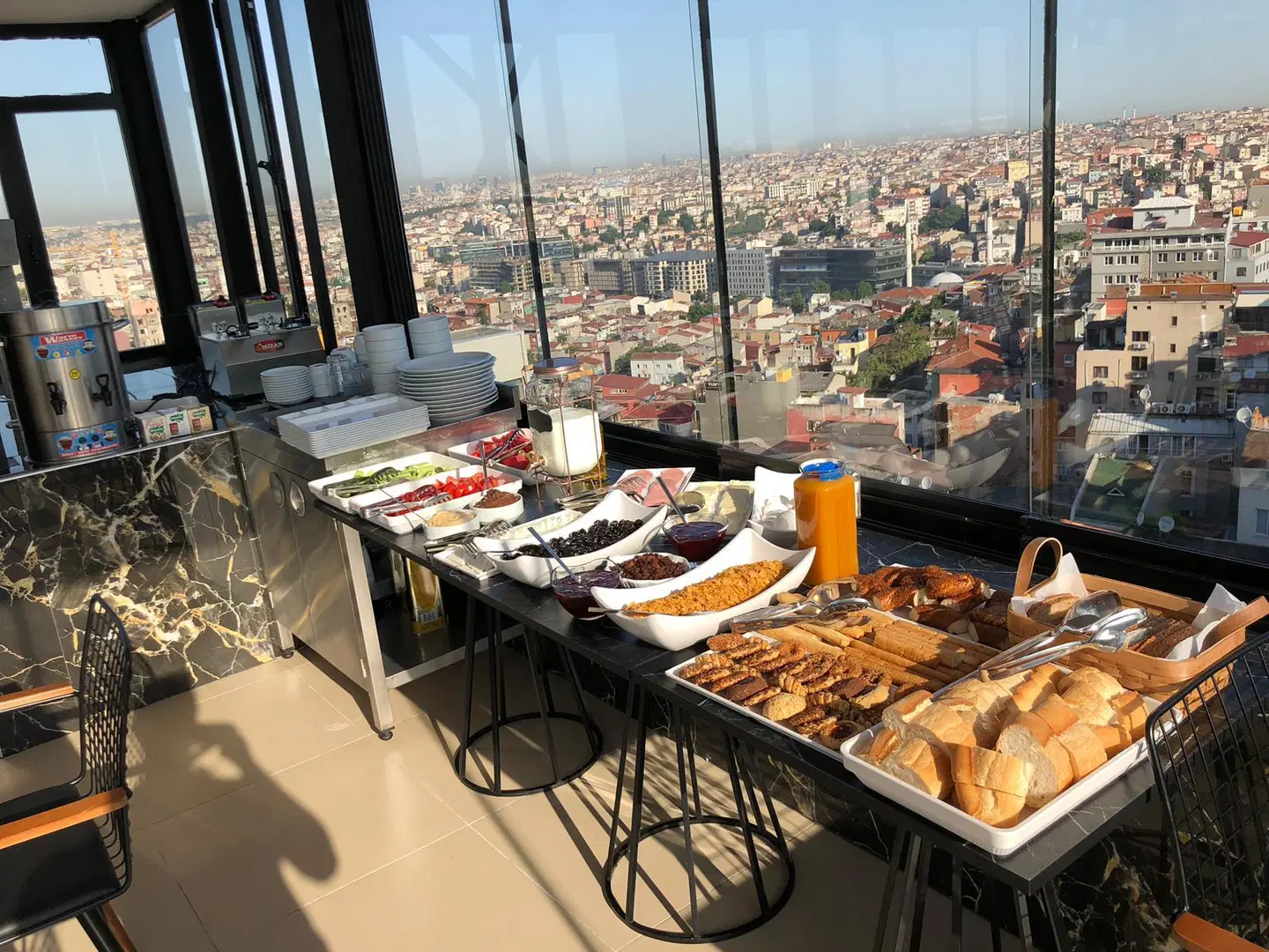 Kartal Palace Taksim Square Restaurant