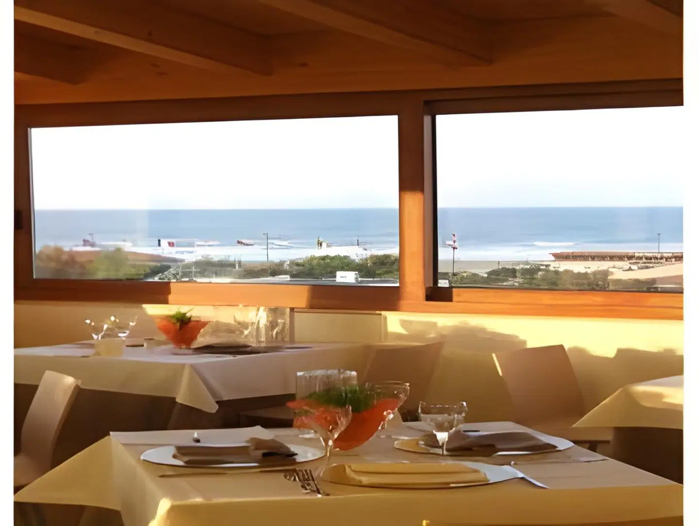 Marc Hotel RESTAURANT