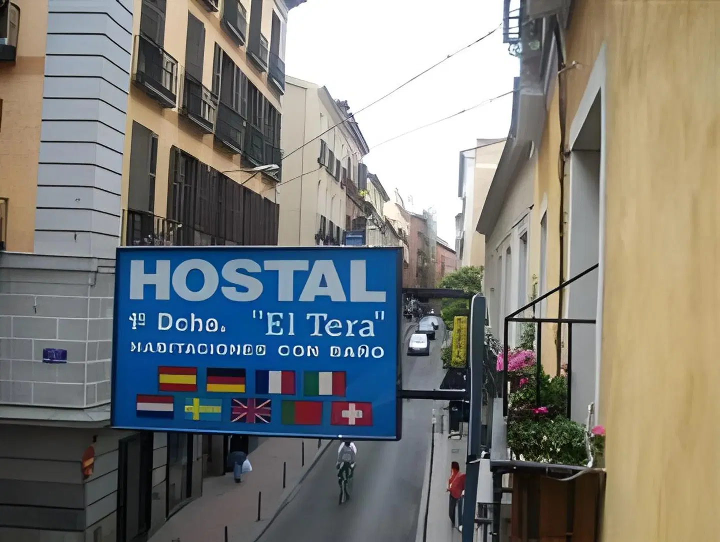 Hostal El Tera EXTERIOR