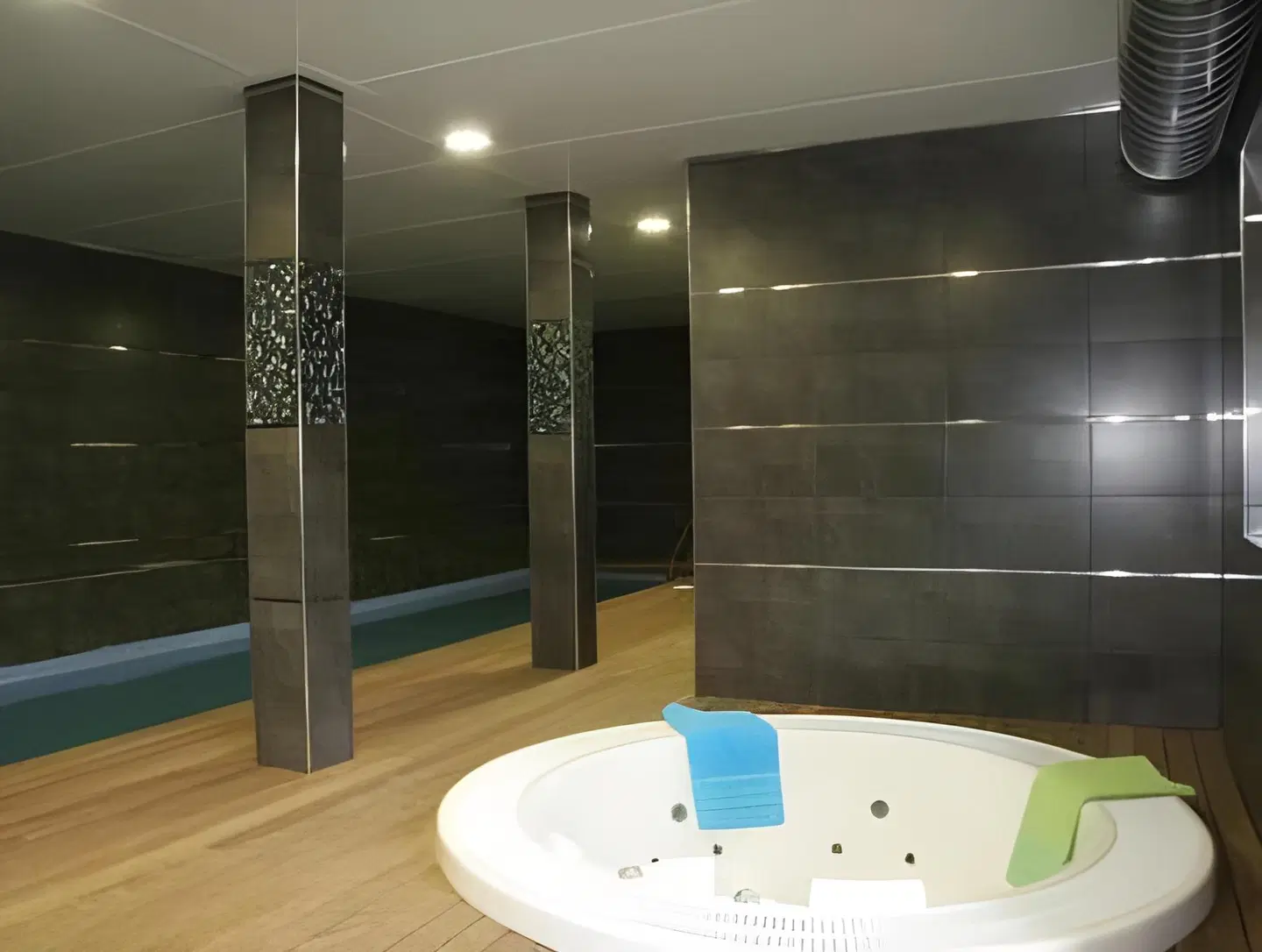 Apartamentos Spa Cantabria Infinita Badezimmer