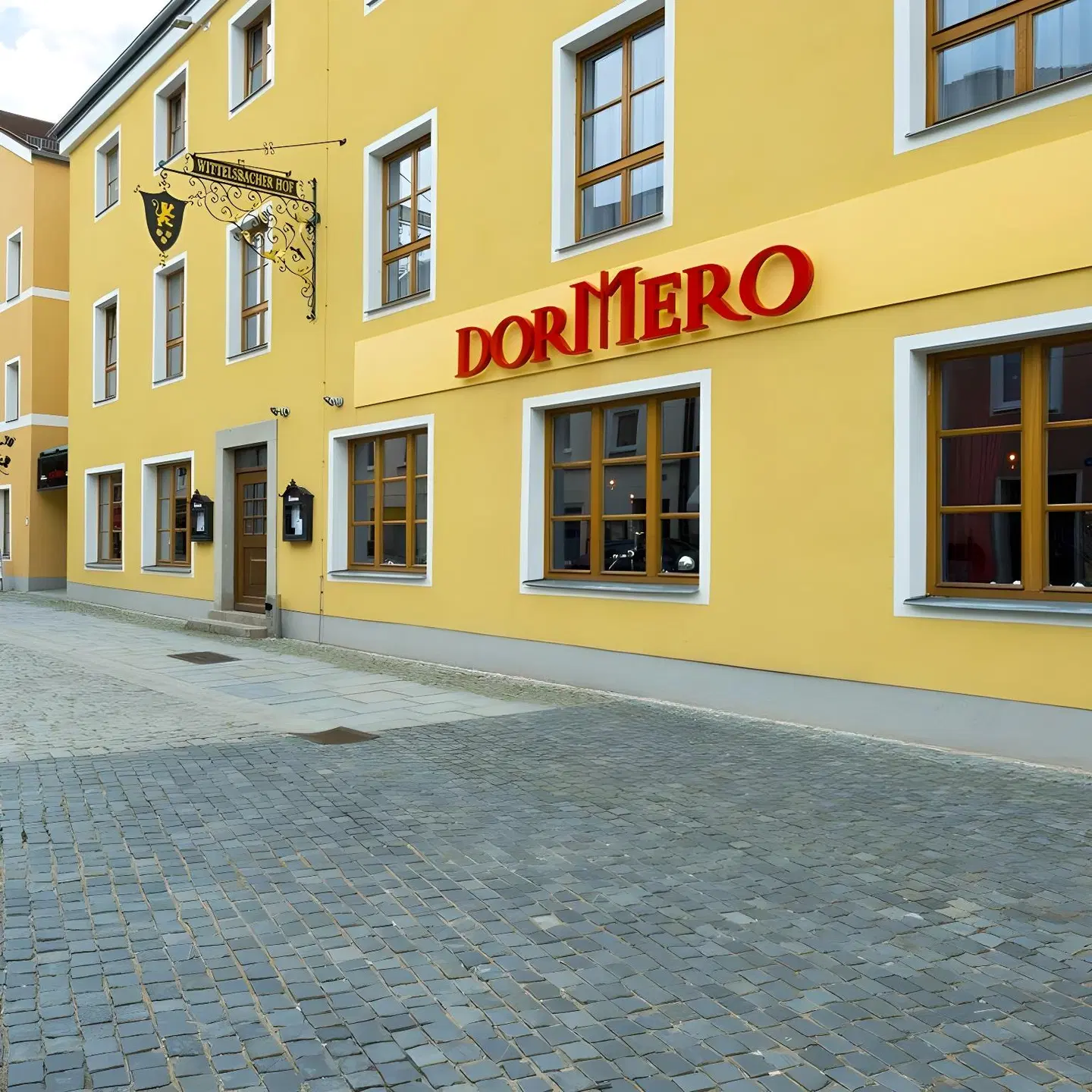 Dormero Hotel Kelheim EXTERIOR