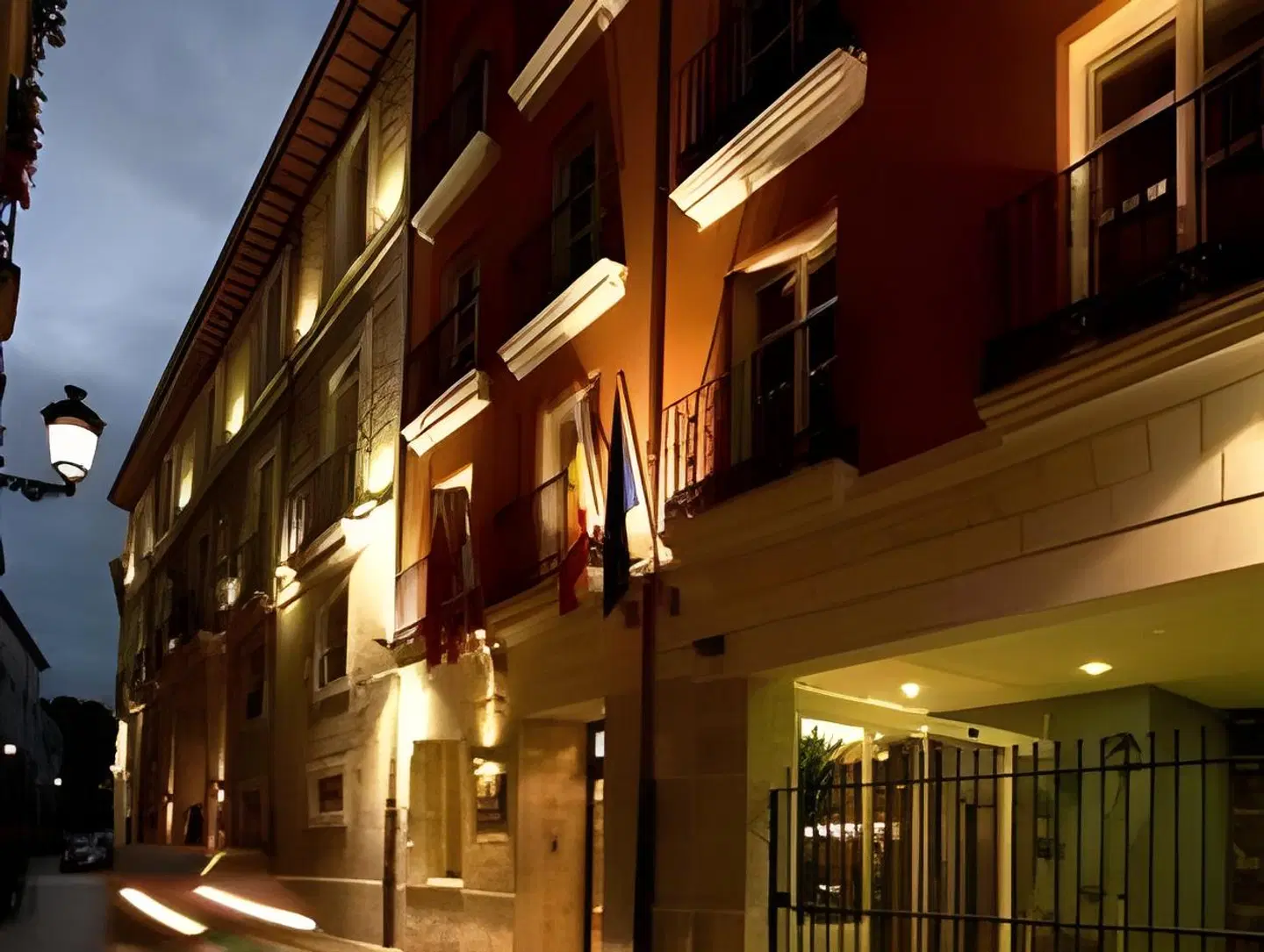 Palacio de los Blasones EXTERIOR