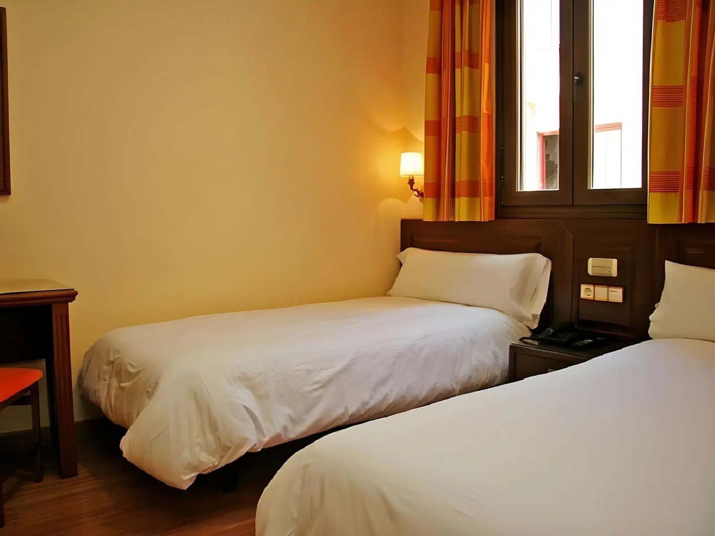 Hostales Victoria I y II ROOM_EXAMPLE