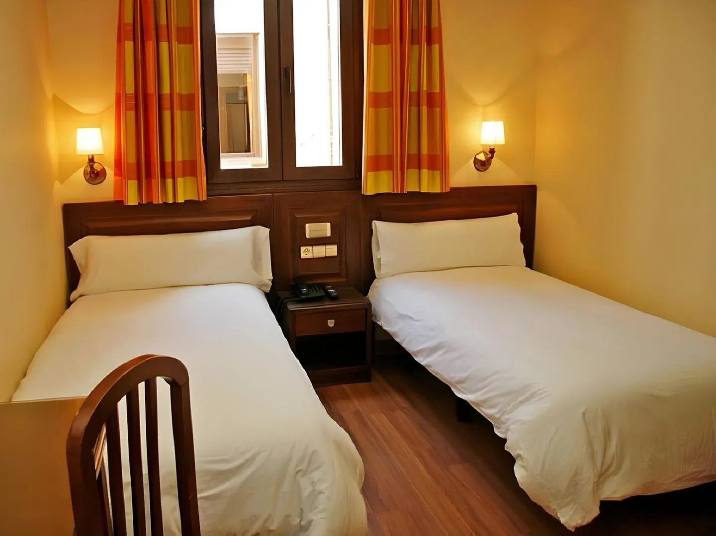 Hostales Victoria I y II ROOM_EXAMPLE