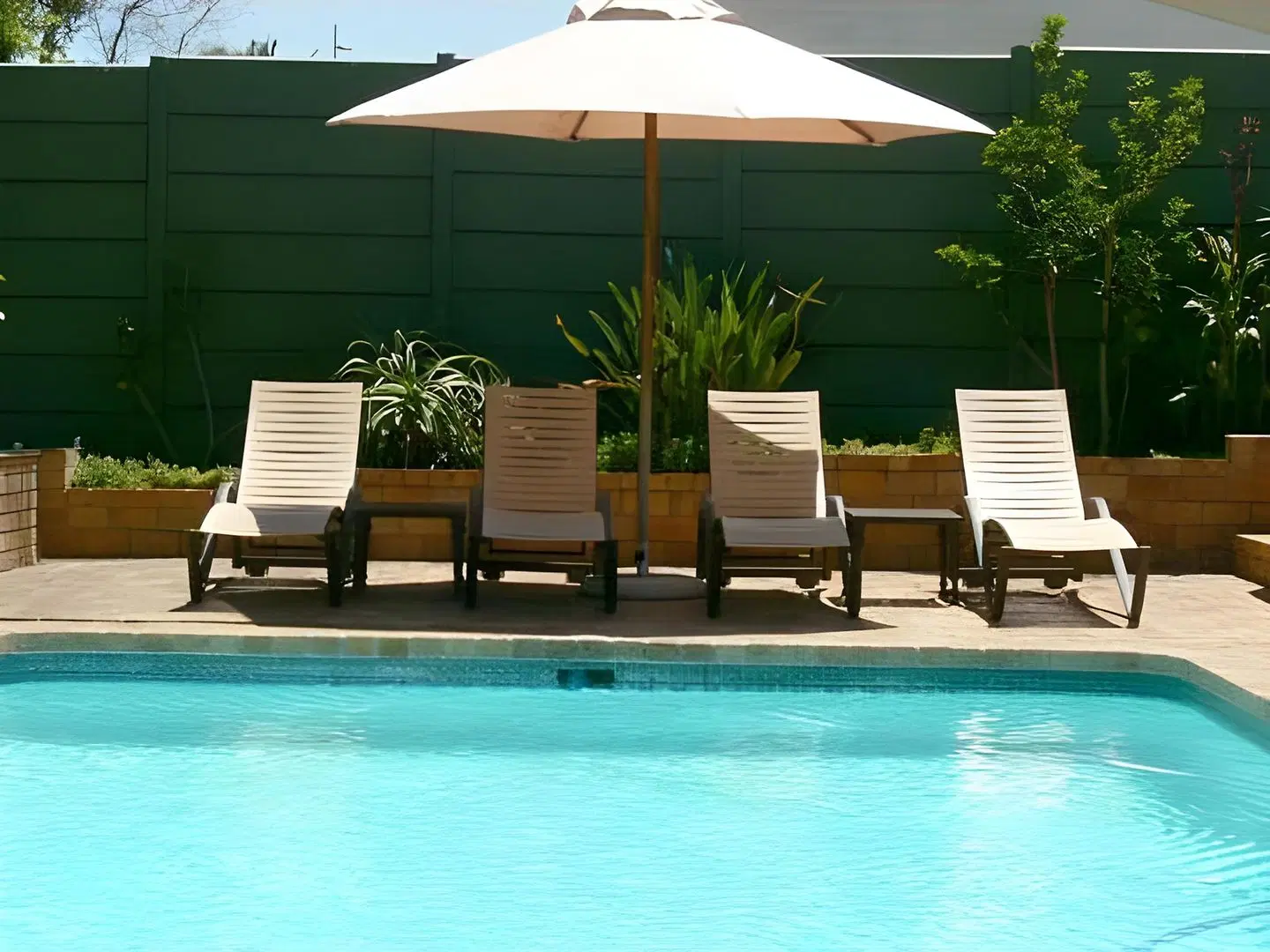 Hajos Lodge OUTDOOR_POOL