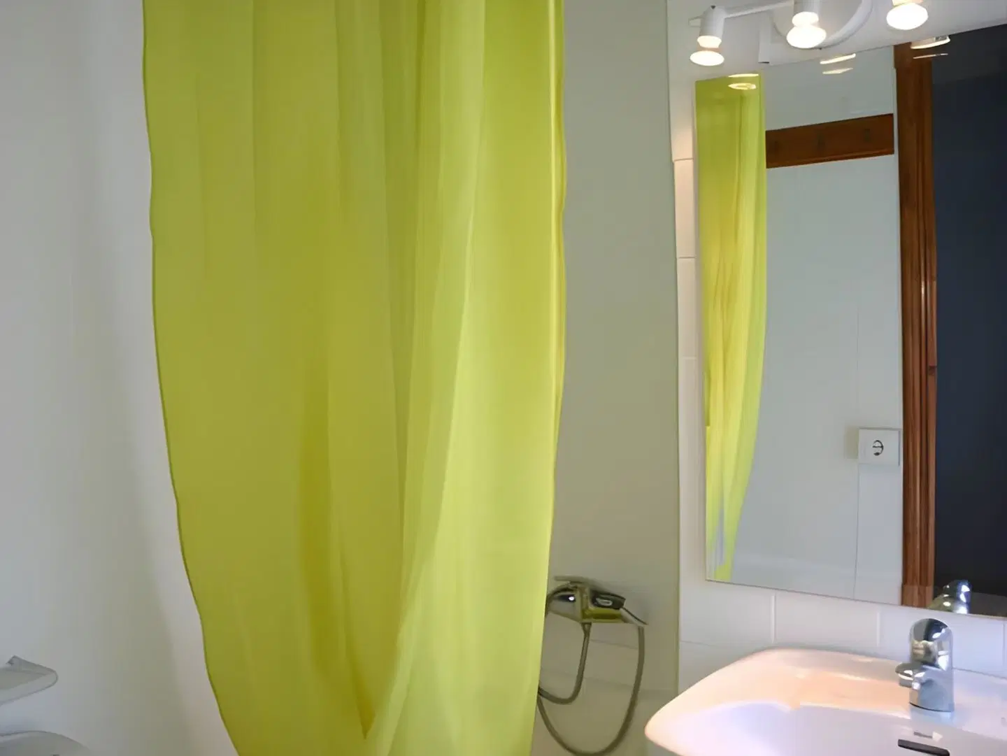 Hostal El Castillo Badezimmer