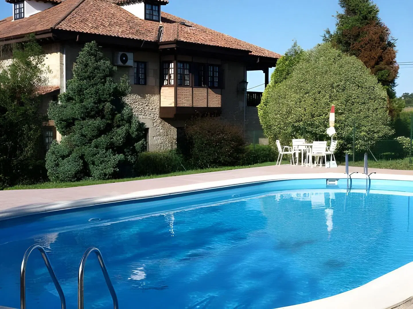 Siglo XVIII OUTDOOR_POOL