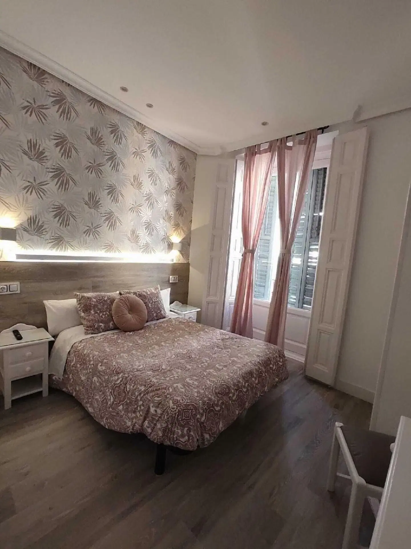 Hostal Alfaro ROOM_EXAMPLE