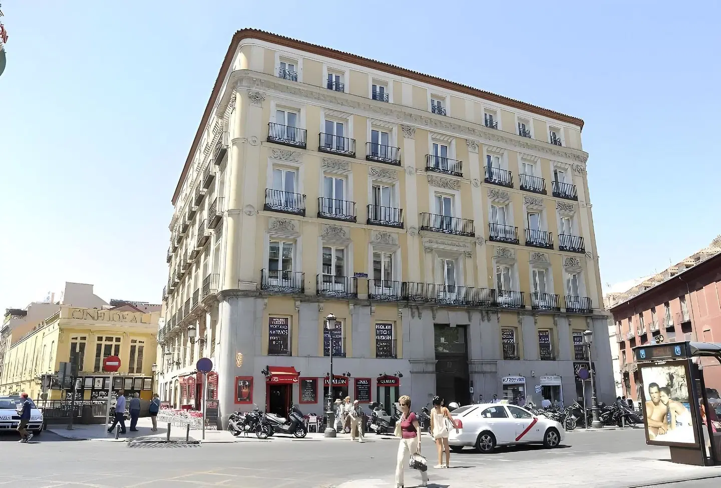 Mola Suites EXTERIOR